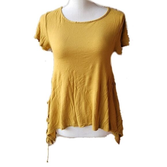 Bundle of 4 tops sleeveless short sleeve crew v ne - Picture 4 of 13